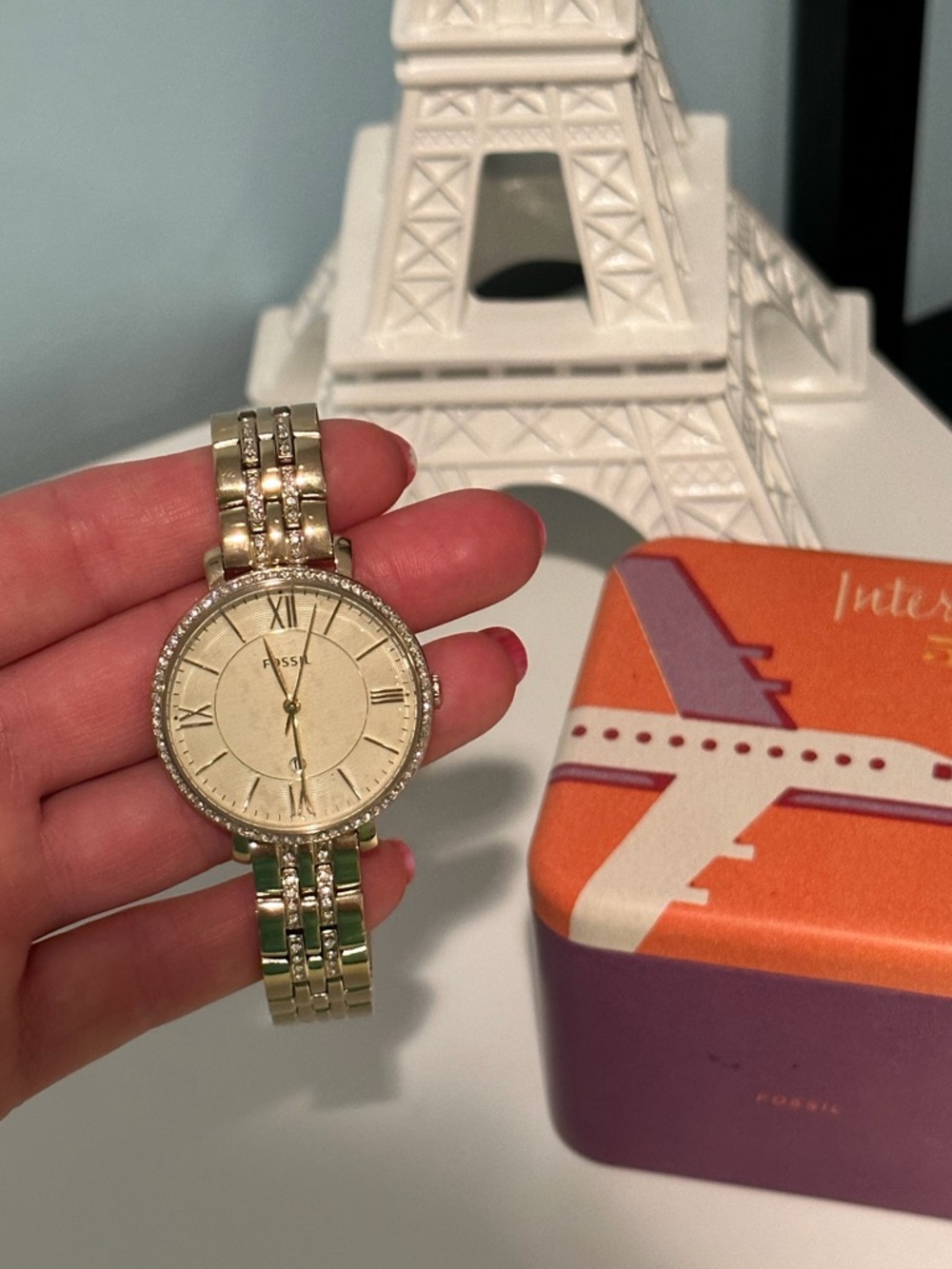 Timeless Vintage Gold Quartz Fossil Watch -l